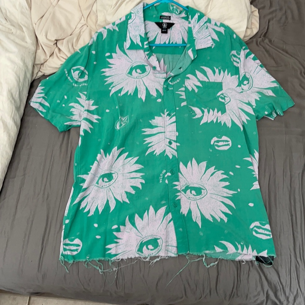 Volcom wintergreen button up